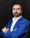 Inayat Vastani